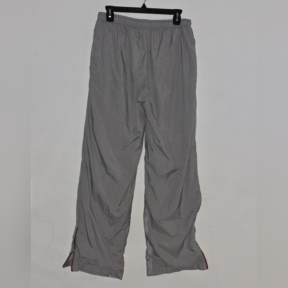 Nike Wind Breaker Pants Women Sz 4-6 Gray Hem Side Zippers Athleisure - Picture 5 of 15